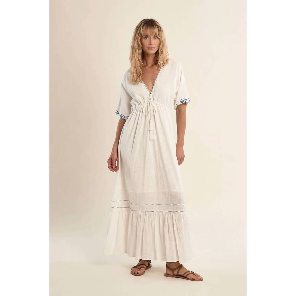NEW MOLLY BRACKEN charlotte embroidered maxi dress in white